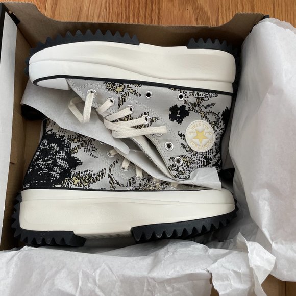 Unisex Grey & Yellow Hybrid Floral Run Star Hike Hi Sneakers from CONVERSE - Picture 7 of 11